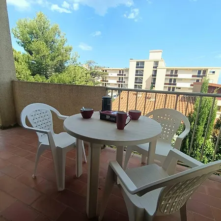 Apartment 2 Etoiles A 50m De La Avec Balcon Et Parking Prive - Fr-1-619-143 *